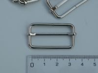 Posunovač na popruhy 15x33 mm - nikl