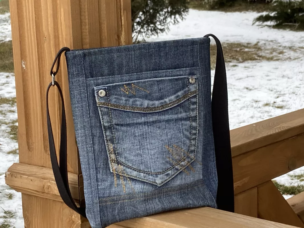 Menší „vycházková“ taška- recy JEANS