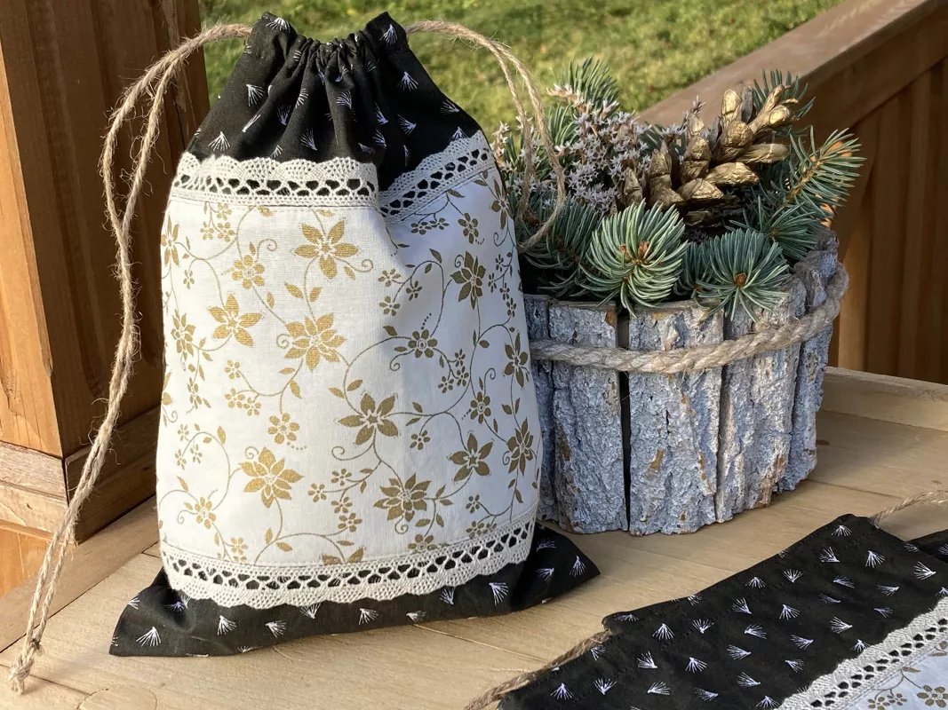 Dárkový pytlík - zlatá vánoční hvězda....