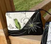 Kosm. taška, pouzdro -ptáček a vyšívaný květ... Kosm. taška, pouzdro -ptáček a vyšívaný květ...