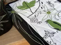 Nastav. obal na knihu-ptáček a vyšívané květy ....