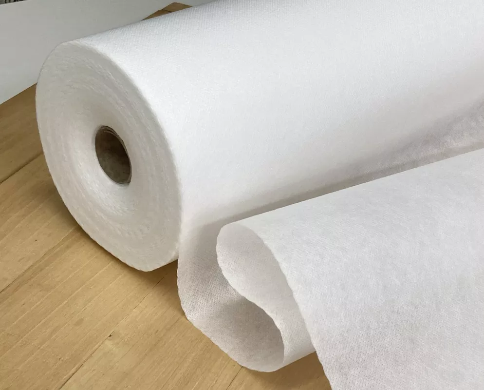 Novopast bílý 80+18 g/m2 (silný vlizelín) dovoz EU