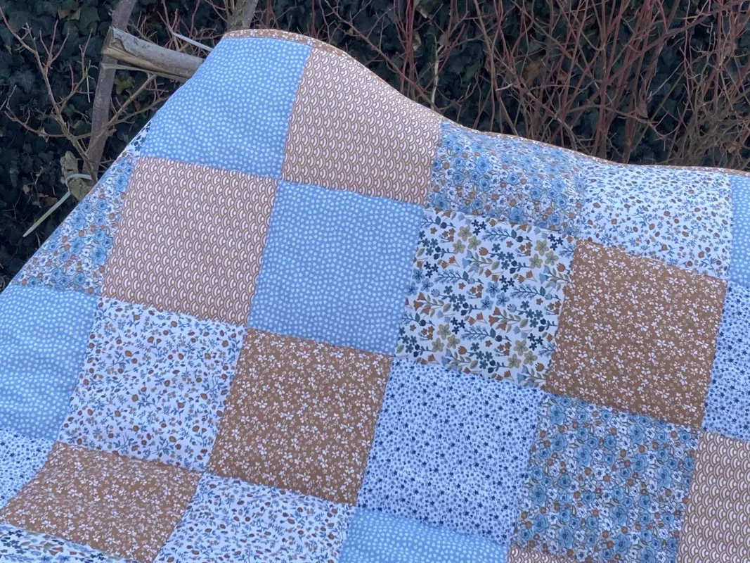 Patchworková deka - kytičková (Milly artic)...