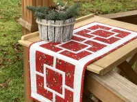 Patchworkový středový ubrus -jmelí na červené....