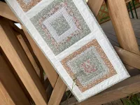 Patchworkový středový ubrus -Milly rose....