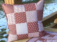 Povlak na polštář- čtverce grenat......