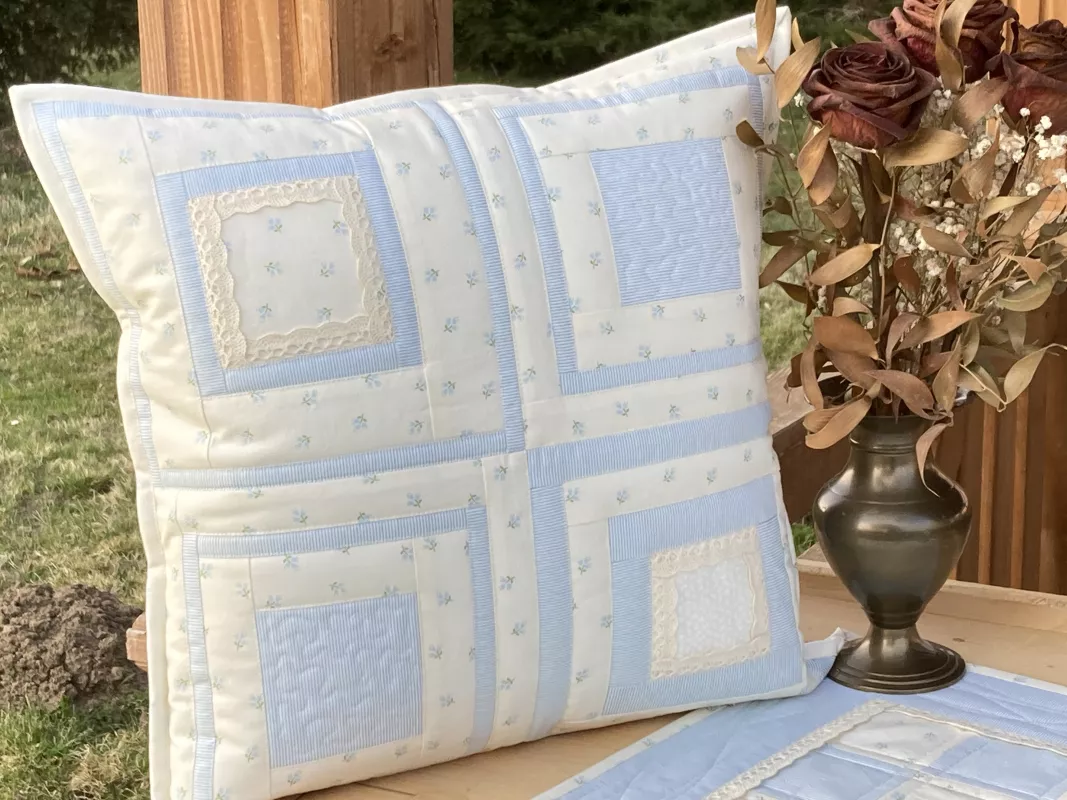 Povlak na polštář- proužky s krajkou I....