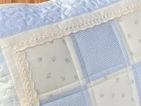 Povlak na polštář- proužky s krajkou II.... Povlak na polštář- proužky s krajkou II....