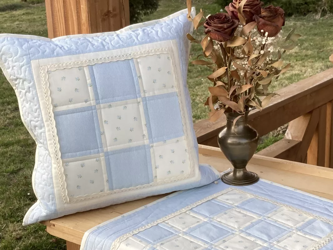 Povlak na polštář- proužky s krajkou II....