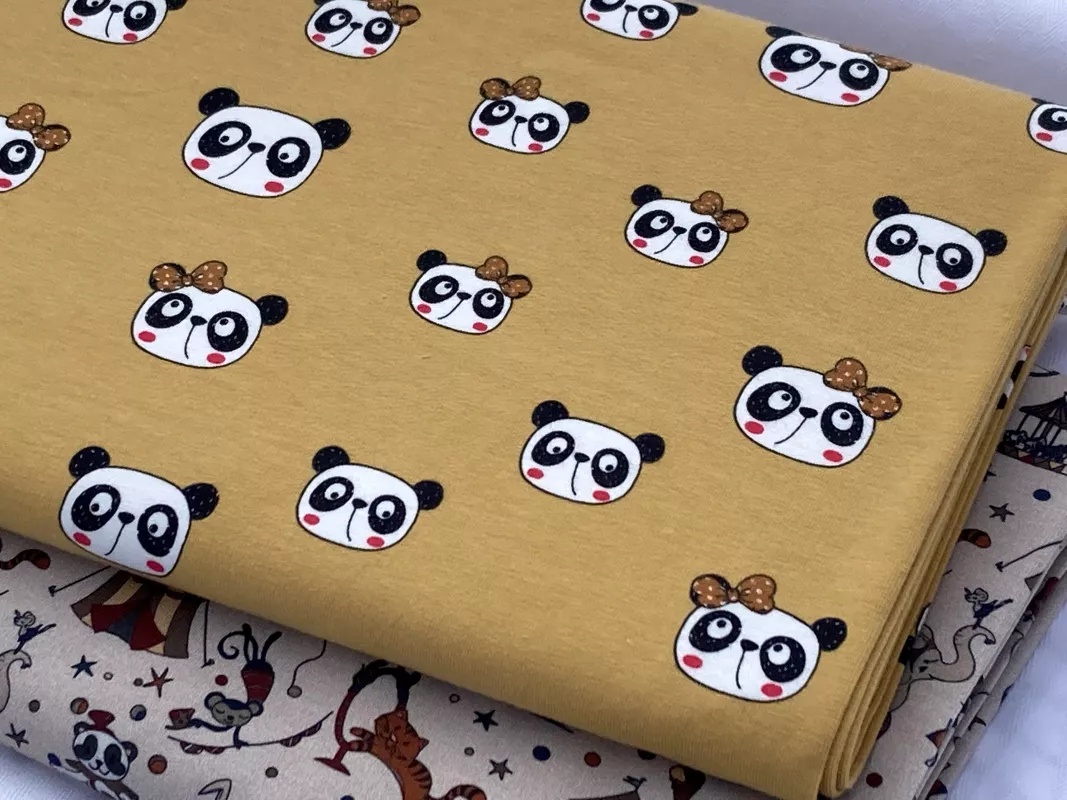 Úplet - panda hlava